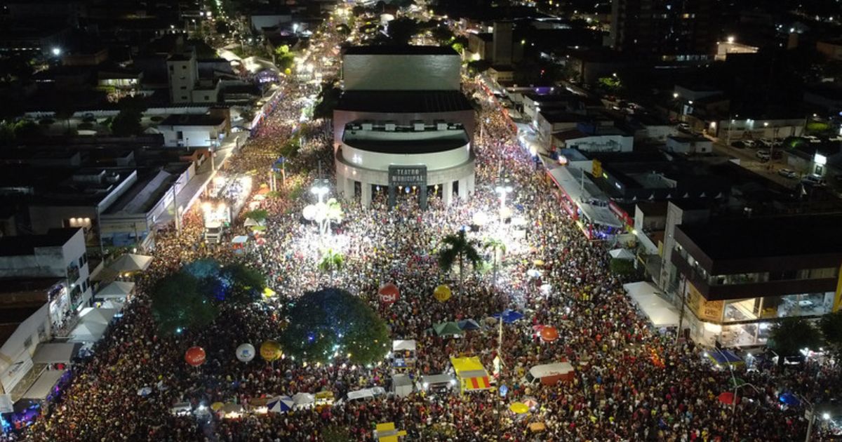 Pingo da Mei Dia Promete Agitar Mossoró com Maratona de Shows Arrastando Multidões Pelas Ruas