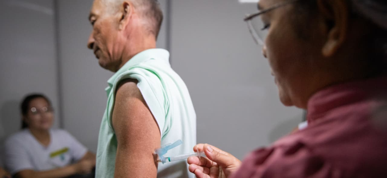 Soberania sanitária: Brasil inicia vacinação contra Dengue com imunizante 100% nacional do Butantan