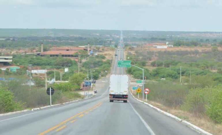Governadora e Ministro dos Transportes anunciam novos investimentos na BR-304/RN e vistoriam obras no Rio Grande do Norte