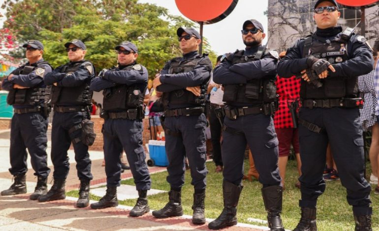 Governadora visita 12º BPM e acompanha preparação das forças de segurança para o Pingo da Mei Dia